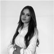 Jurists expérimenté, diplômé en droit, dispense des cours interactifs de droit en Île-de-France